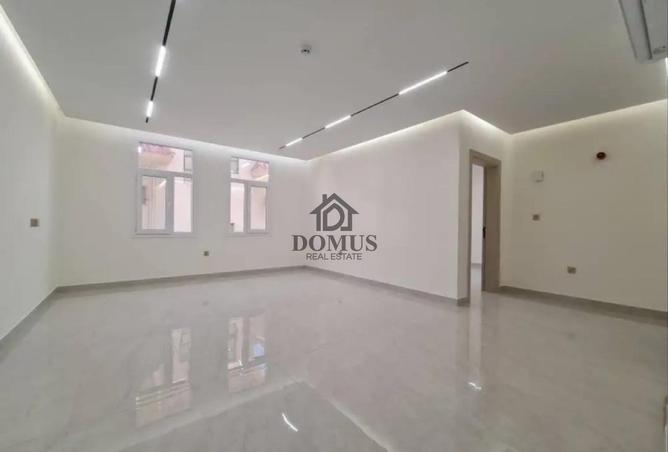 56827631 - Property Image 2