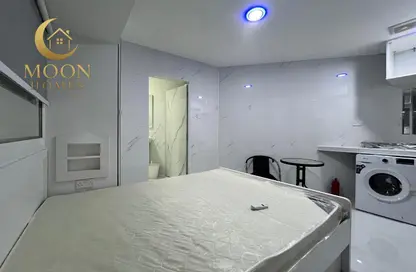Apartment - 1 Bathroom for rent in Umm Ghwailina Comm - Umm Ghuwalina - Umm Ghuwailina - Doha