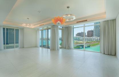 Apartment - 3 Bedrooms - 5 Bathrooms for rent in Crystal Residence - Gewan Island - The Pearl Island - Doha