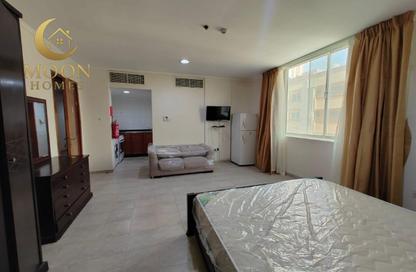 Apartment - Studio - 1 for rent in Old Salata - Salata - Doha