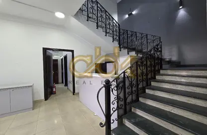 Villa - Studio - 4 Bathrooms for rent in Al Nuaija Street - Al Nuaija - Doha
