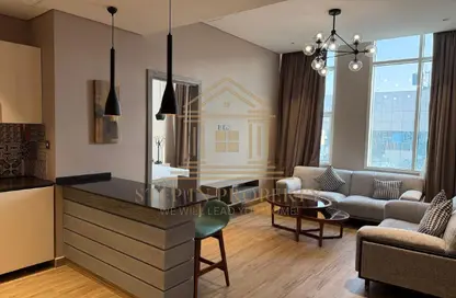 Apartment - 1 Bedroom - 2 Bathrooms for rent in Ramada Commercial Building - Al Rawabi Street - Al Muntazah - Doha