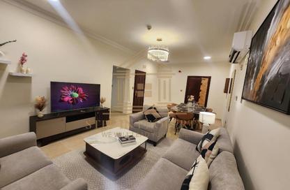 Apartment - 2 - 2 for rent in Madinat Khalifa Building 58 - Madinat Khalifa South - Madinat Khalifa - Doha