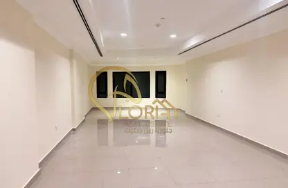 Apartment - 1 Bedroom - 2 Bathrooms for rent in East Porto Drive - Porto Arabia - The Pearl Island - Doha