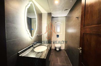 Apartment - 2 Bedrooms - 2 Bathrooms for rent in Viva West - Viva Bahriyah - The Pearl Island - Doha