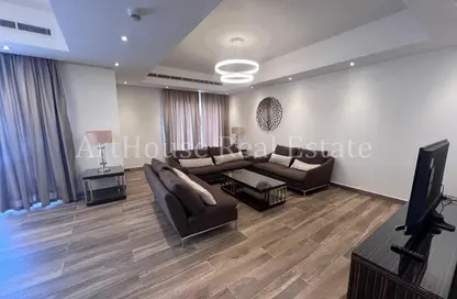 Apartment - 3 Bedrooms - 2 Bathrooms for rent in Lusail Marina Heights - Marina District - Lusail