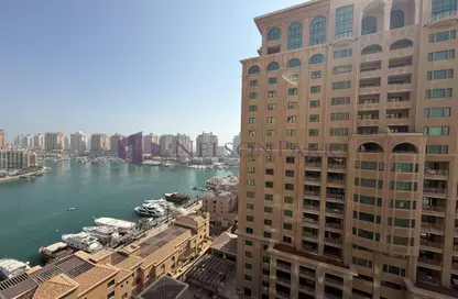 شقة - 2 غرف نوم - 2 حمامات للايجار في طريق بورتو الشرقي - بورتو أرابيا - جزيرة اللؤلؤة - الدوحة