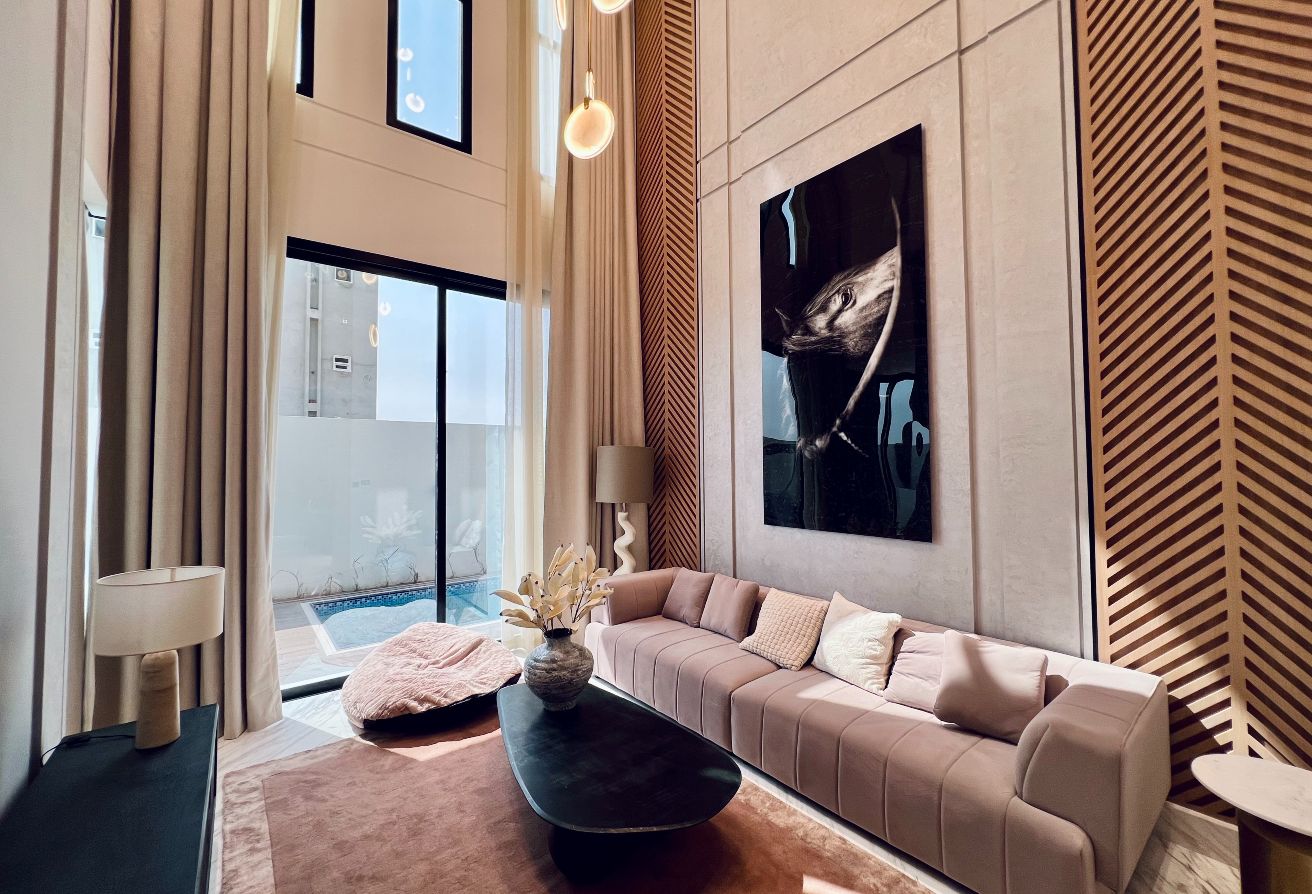 READY TO MOVE|4 + Maid|Private Pool|Title Deed TEr