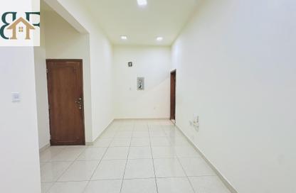 Apartment - 3 Bedrooms - 2 Bathrooms for rent in Muntazah 7 - Al Muntazah - Doha