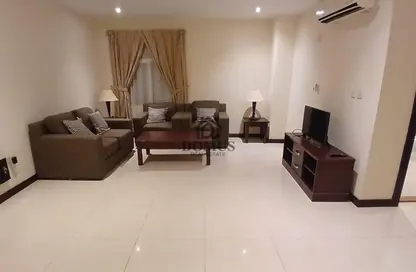 Apartment - 2 Bedrooms - 2 Bathrooms for rent in Ibn Asakir Street - Najma - Doha