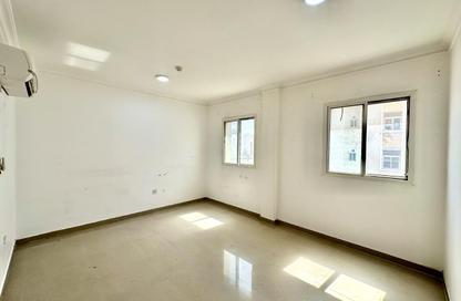 Apartment - 2 Bedrooms - 2 Bathrooms for rent in Al Tabari Street - Fereej Bin Omran - Doha