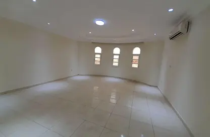 Villa - 6 Bedrooms - 6 Bathrooms for rent in Umm Salal Ali - Umm Salal Ali - Doha