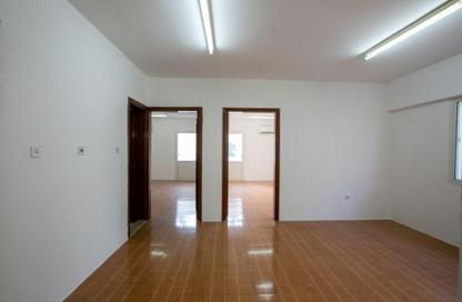 Apartment - 3 Bedrooms - 2 Bathrooms for rent in EB12 - Fereej Bin Mahmoud North - Fereej Bin Mahmoud - Doha