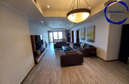Apartment - 2 Bedrooms - 3 Bathrooms for rent in East Porto Drive - Porto Arabia - The Pearl Island - Doha