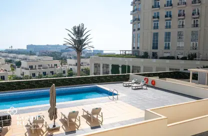 Apartment - 3 Bedrooms - 4 Bathrooms for rent in Floresta Gardens - Floresta Gardens - The Pearl Island - Doha