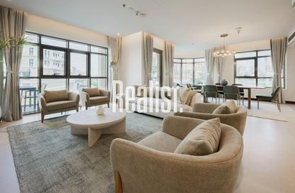 Townhouse - 4 Bedrooms - 5 Bathrooms for sale in Hilton Doha The Pearl Residences - Abraj Quartiers - The Pearl Island - Doha