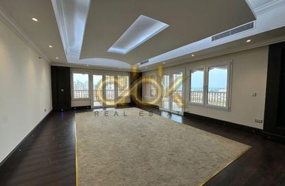 Apartment - 3 Bedrooms - 4 Bathrooms for rent in East Porto Drive - Porto Arabia - The Pearl Island - Doha