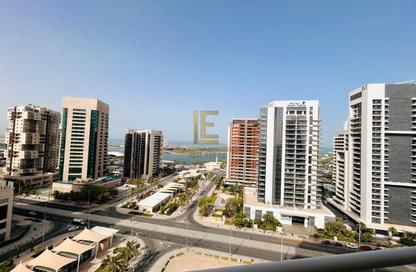 Apartment - 1 Bedroom - 2 Bathrooms for rent in Marina Tower 02 - Marina District - Lusail