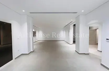 Villa - 3 Bedrooms - 5 Bathrooms for rent in Ain Khaled Villas - Ain Khaled - Doha