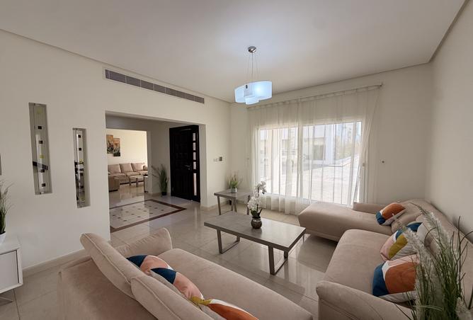 61900636 - Property Image 2