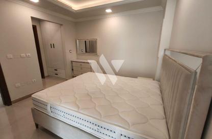 Apartment - 3 - 4 for rent in Lusail Marina Heights - Marina District - Lusail