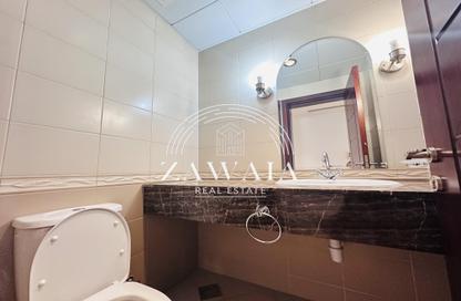 Apartment - 2 Bedrooms - 3 Bathrooms for rent in East Porto Drive - Porto Arabia - The Pearl Island - Doha