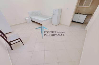 Apartment - Studio - 1 Bathroom for rent in Onaiza - Onaiza - Doha