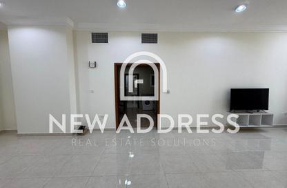 Apartment - Studio - 1 Bathroom for rent in Al Sadd - Doha