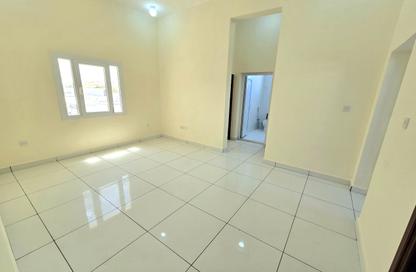 Villa - 2 Bedrooms - 2 Bathrooms for rent in Madinat Khalifa Building 58 - Madinat Khalifa South - Madinat Khalifa - Doha
