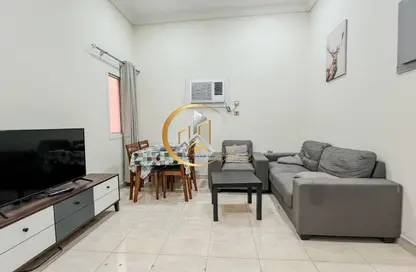 Apartment - 2 Bedrooms - 2 Bathrooms for rent in Al Khazin Street - Madinat Khalifa South - Madinat Khalifa - Doha