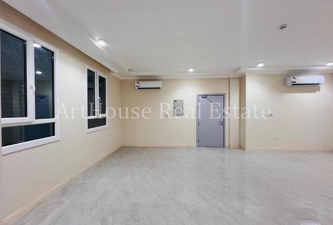 53813952 - Property Image 2