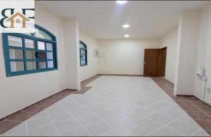 Apartment - 3 Bedrooms - 3 Bathrooms for rent in Al Mansoura - Al Mansoura - Doha