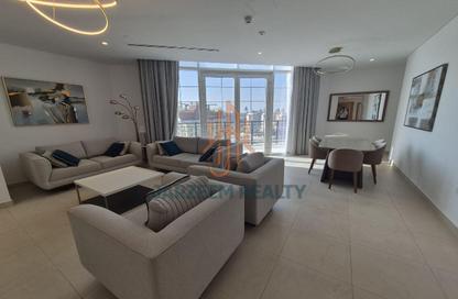 Apartment - 3 Bedrooms - 4 Bathrooms for rent in Floresta Gardens - Floresta Gardens - The Pearl Island - Doha