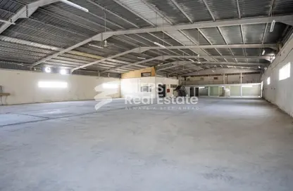 Warehouse - Studio for rent in Industrial Area 1 - Industrial Area - Doha