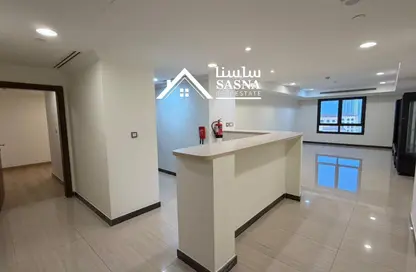 Apartment - 1 Bedroom - 2 Bathrooms for rent in Porto Arabia - The Pearl Island - Doha