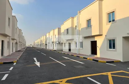 Villa - 6 Bedrooms - 6 Bathrooms for rent in Al Kheesa - Al Kheesa - Umm Salal Mohammed