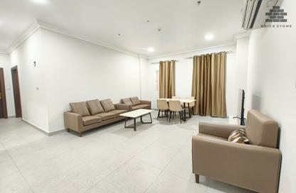Apartment - 2 Bedrooms - 2 Bathrooms for rent in Muntazah 10 - Al Muntazah - Doha