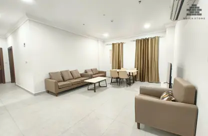 شقة - 2 غرف نوم - 2 حمامات للايجار في منتزه 10 - المنتزه - الدوحة