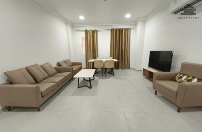 Apartment - 2 Bedrooms - 2 Bathrooms for rent in Muntazah 10 - Al Muntazah - Doha
