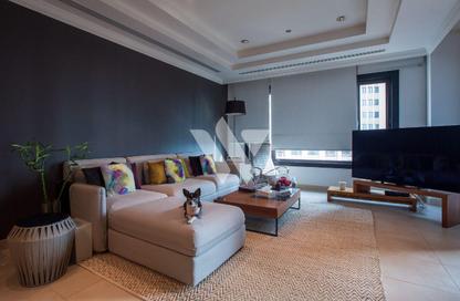 Apartment - 2 Bedrooms - 3 Bathrooms for sale in East Porto Drive - Porto Arabia - The Pearl Island - Doha