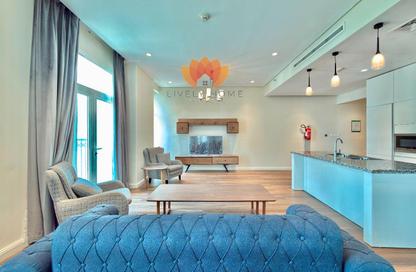 Apartment - 2 Bedrooms - 3 Bathrooms for rent in Floresta Gardens - Floresta Gardens - The Pearl Island - Doha