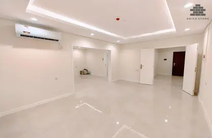 Apartment - 3 Bedrooms - 3 Bathrooms for rent in Musheireb Tower - Musheireb - Musheireb - Doha