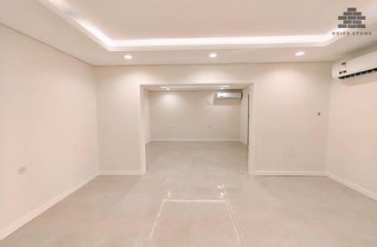 Apartment - 3 Bedrooms - 3 Bathrooms for rent in Musheireb Tower - Musheireb - Musheireb - Doha