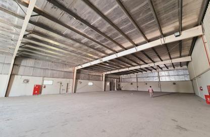 Warehouse - Studio - 1 Bathroom for rent in Industrial Area - Industrial Area - Doha