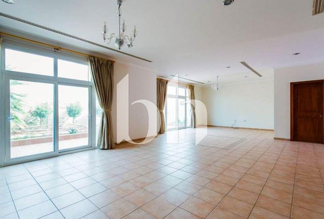 1001089 - Property Image 2