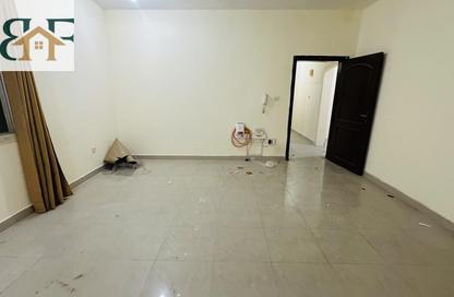 Apartment - 2 Bedrooms - 2 Bathrooms for rent in Muntazah 7 - Al Muntazah - Doha