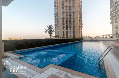 Apartment - 2 Bedrooms - 3 Bathrooms for rent in The Garden - Floresta Gardens - The Pearl Island - Doha