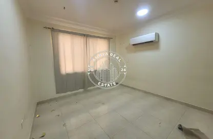 شقة - 2 غرف نوم - 2 حمامات للايجار في شارع المطار القديم - طريق المطار القديم - الدوحة