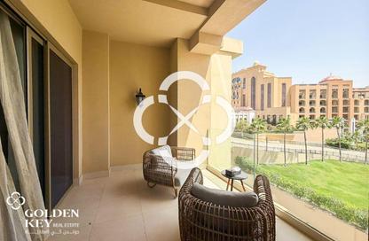 Apartment - 1 Bedroom - 2 Bathrooms for rent in The St. Regis Marsa Arabia Island - Marsa Arabia - The Pearl Island - Doha