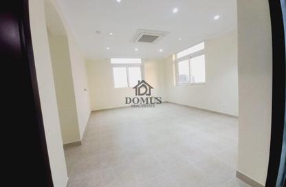 Apartment - 3 Bedrooms - 3 Bathrooms for rent in Ibn Asakir Street - Najma - Doha